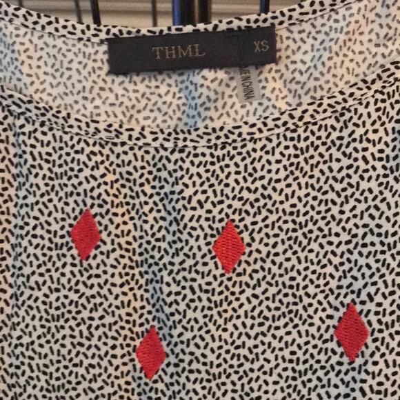 Anthropologie THML Sz XS Red Black geometric print embroidered longer tank - Picture 6 of 6